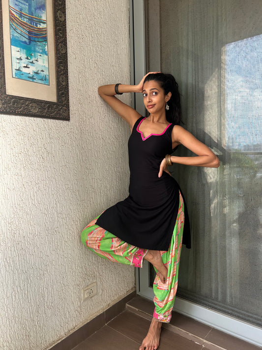 Bindee Basic UV kurti